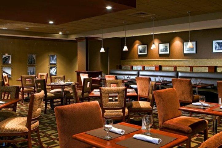 Crowne Plaza Newark Airport By Ihg Hotel 4*