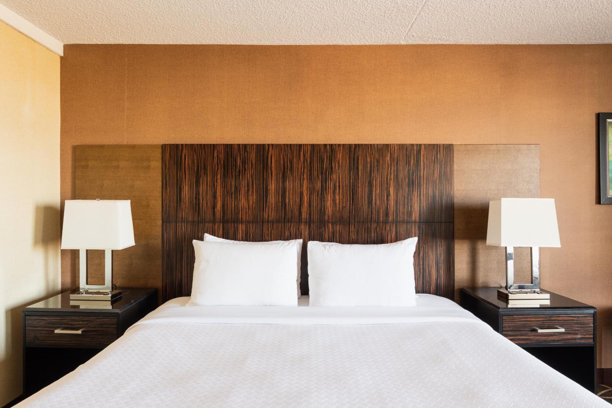 Crowne Plaza Newark Airport By Ihg