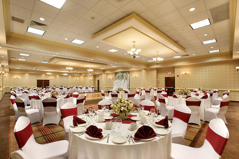 Crowne Plaza Newark Airport By Ihg Hotel Elizabeth