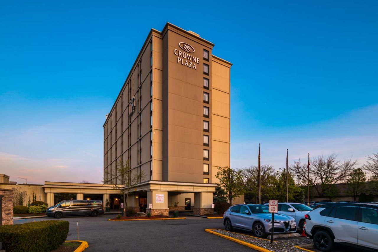 Hotel Crowne Plaza Newark Airport By Ihg 4*