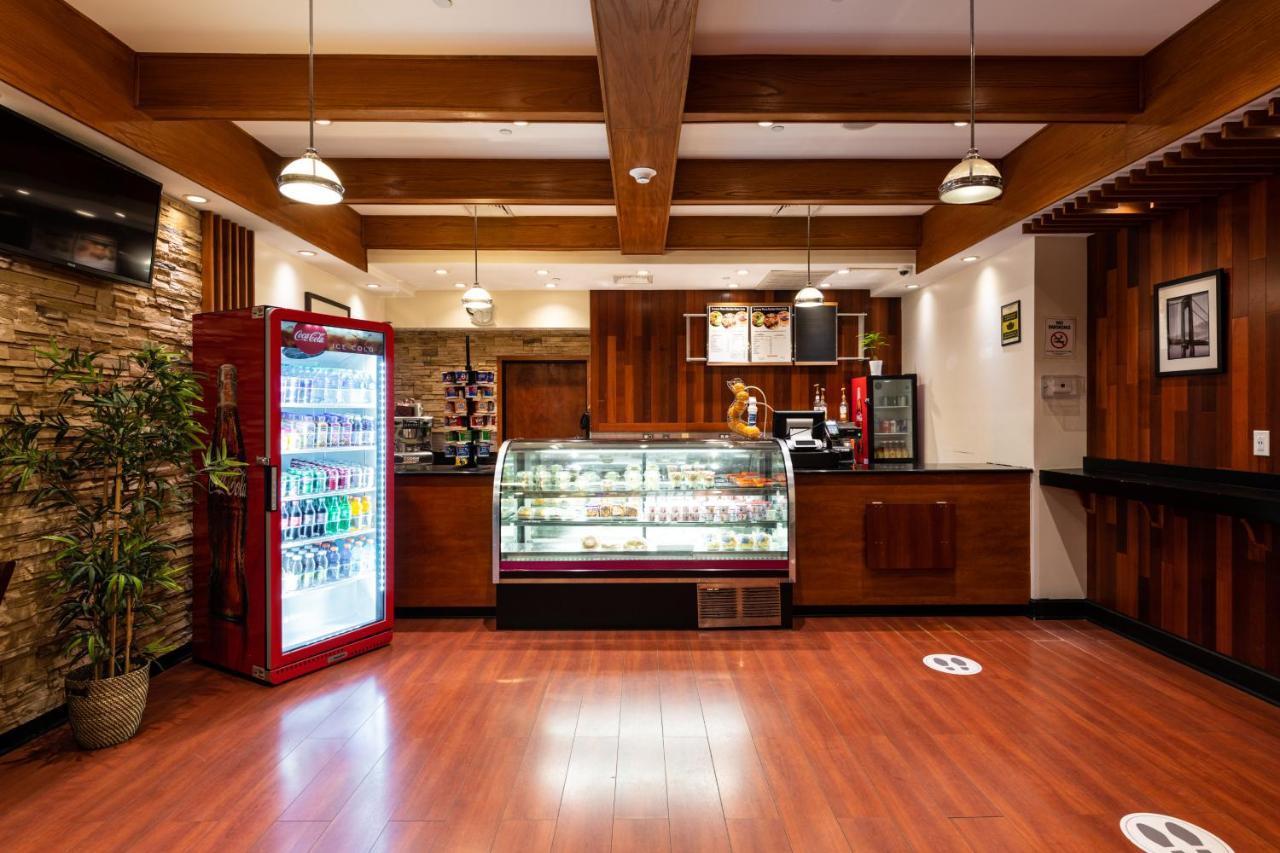 Crowne Plaza Newark Airport By Ihg Elizabeth